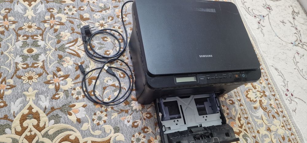 Смсунг  ксерокопия  әрі принтер сатылады. Модел 4300