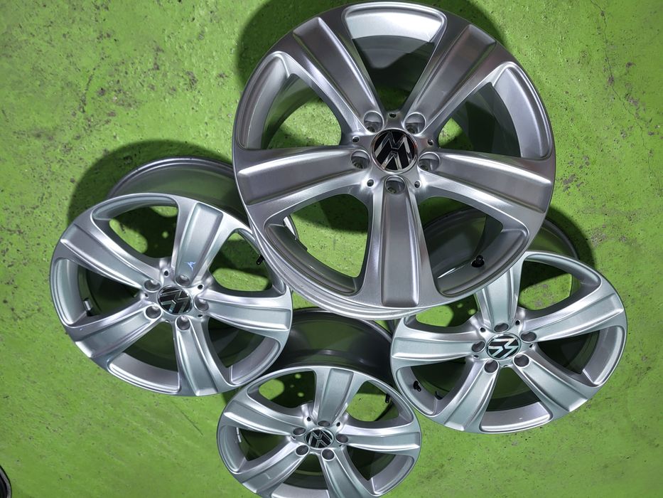 18 5x112 Vw Passat Touran Tiguan Golf Caddy Skoda Audi 5х112