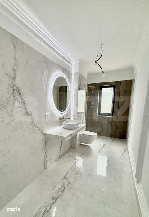 Apartament cu 3 camere Superb, Etaj 1, 70 mp utili, loc de parcare, Zo