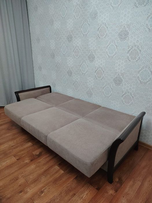 Продам диван Конон1