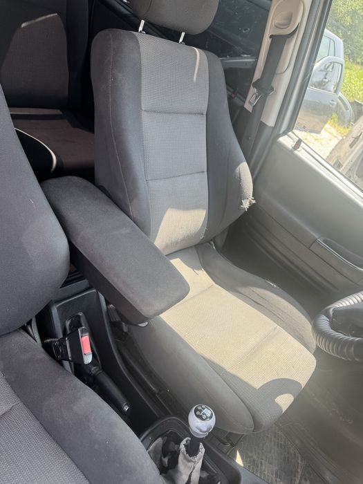 Opel Zafira a 2.0 DTI