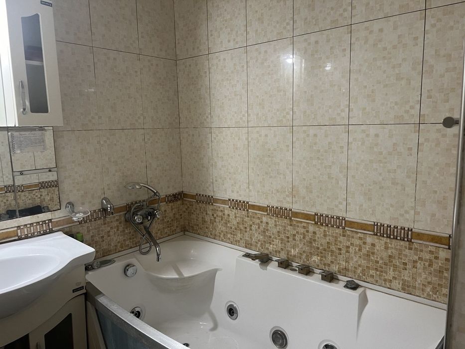 Прдается Под офис 3  комнатная квартира Сергели 2