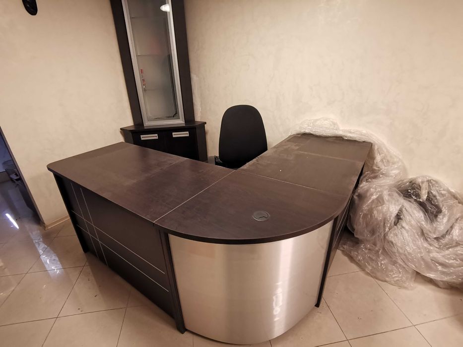 Офис мебели, бюра, шкафове, 2бр офис стол