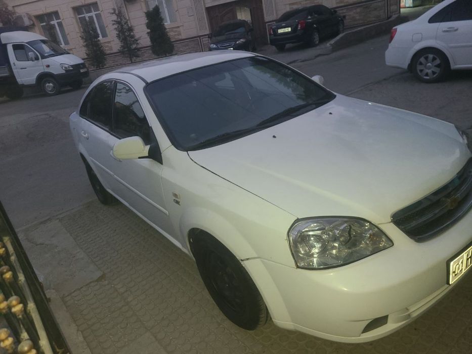 Lassti 2005 holat yaxw