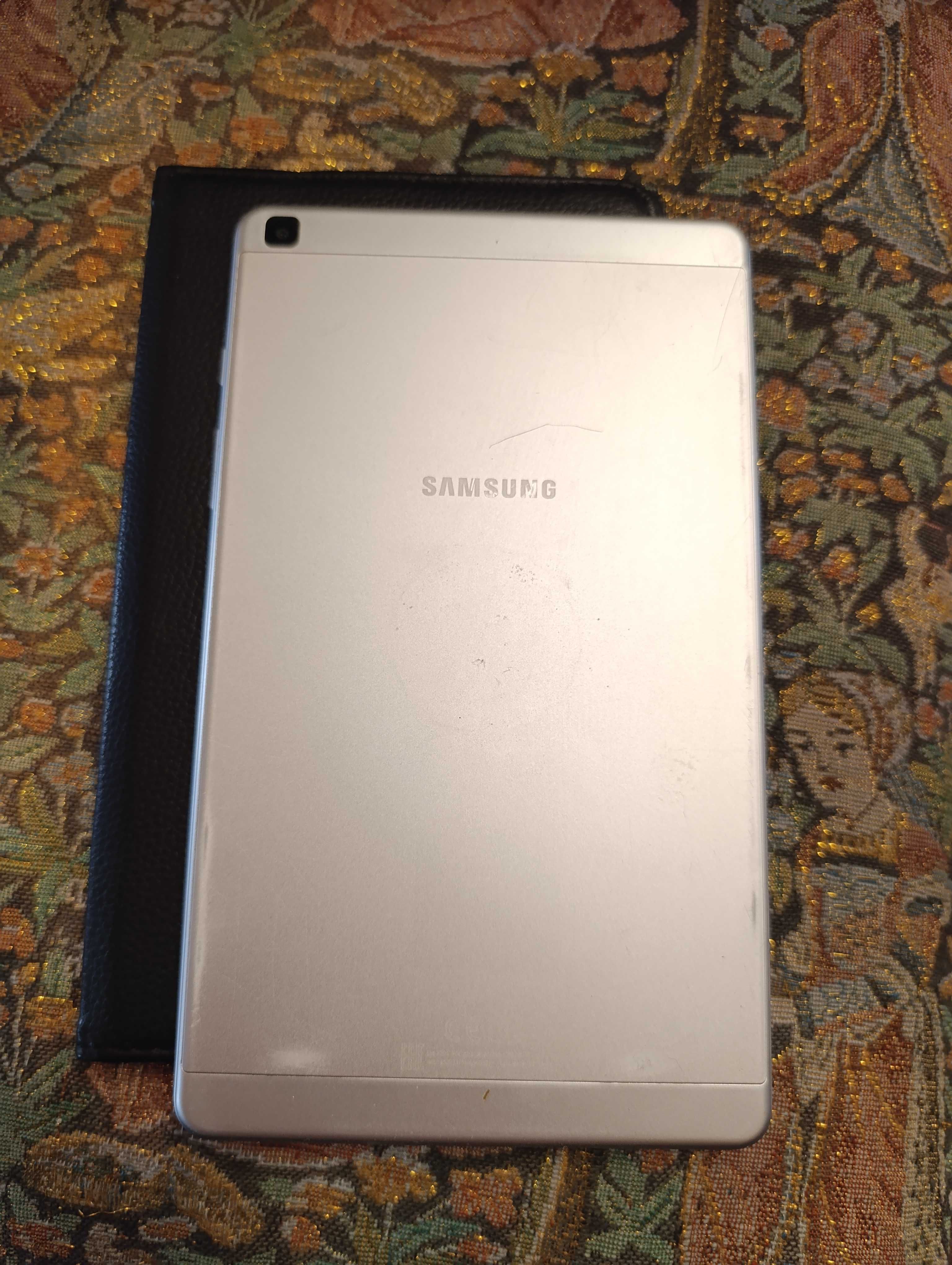 Продам планшет samsung tab a 8.0,андроид-11,32гб,недорого