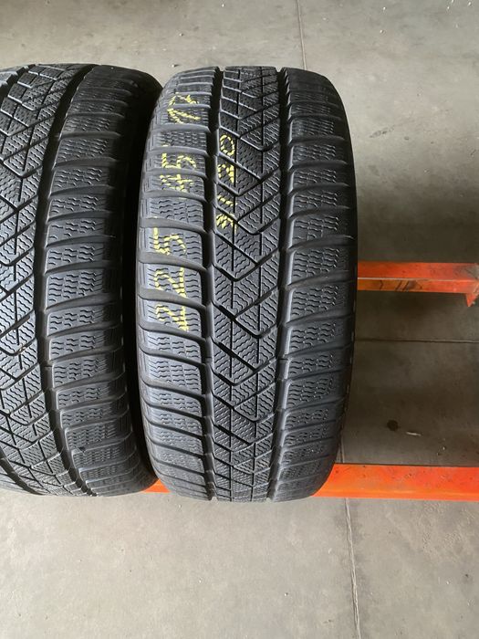 Anvelope iarna 225/45/17 Pirelli Sottozero 3 225 45 17 R17