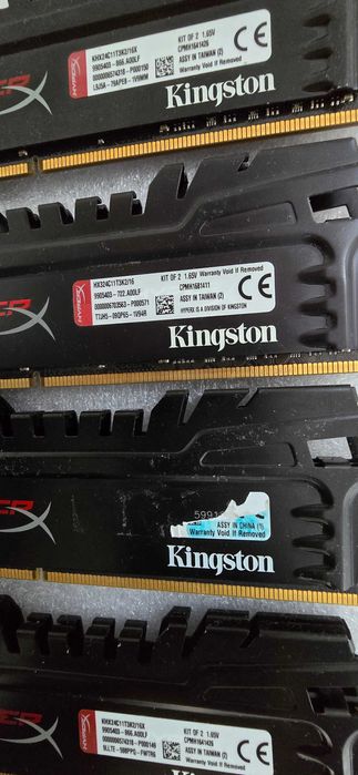 Vand 32GB RAMI DDR3 (4x8) Kingston HYPER X BEAST pe 2400 MHZ