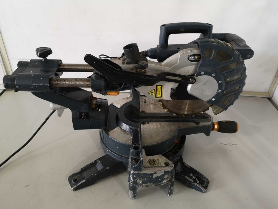 Циркуляр пендула - MacAllister 1400W / 210mm