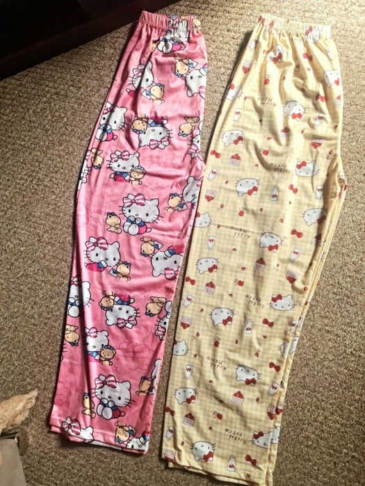 Ultimele 2 perechi pantaloni hello kitty
