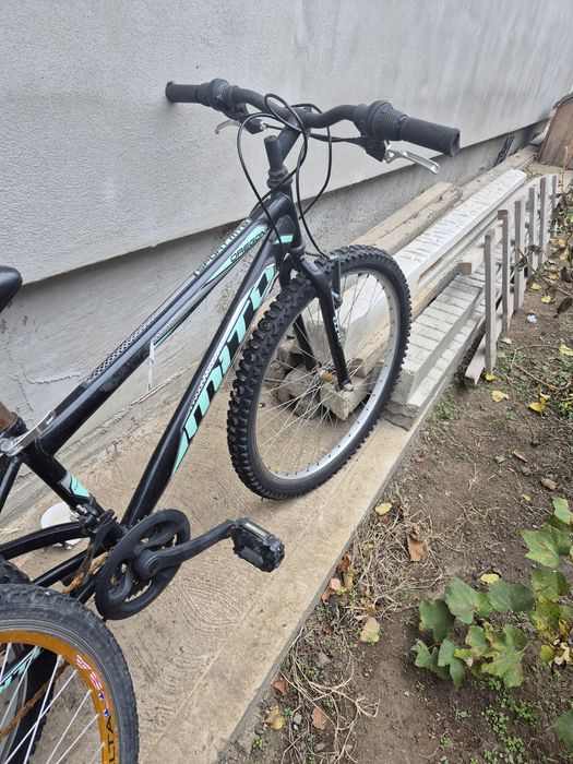 Bicicleta de vanzare