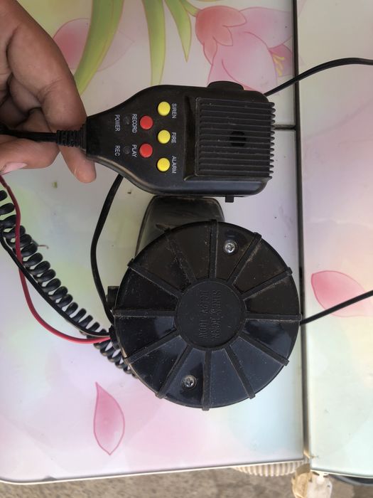 Sirena 100w aybi yoq hamma nersasi bor