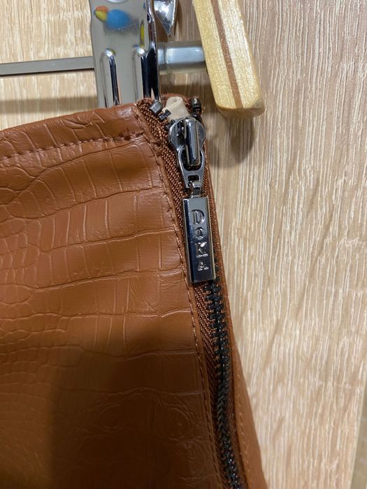 Дамска пола Дика еко кожа нова