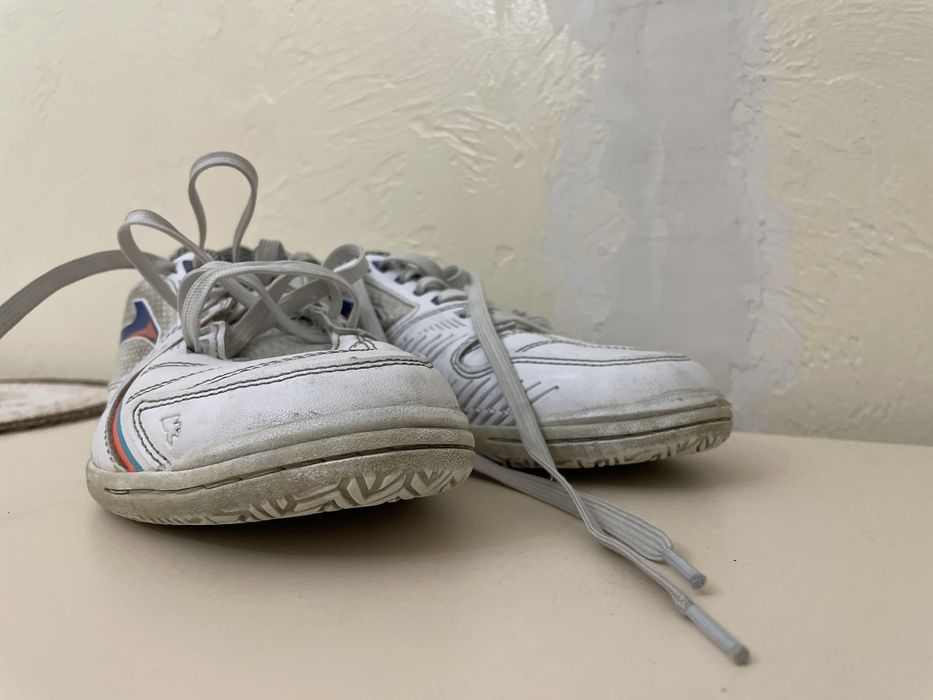 Joma дриблинг 40-41 размер(белые) оригинал в отличном состоянии