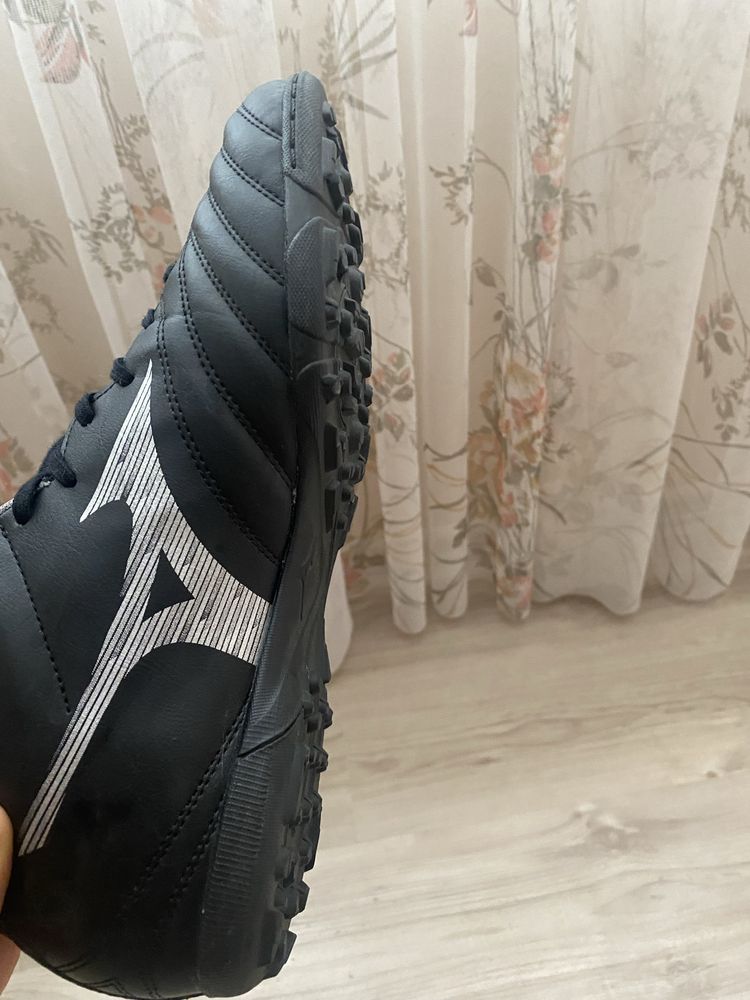 Футболни обувки Mizuno