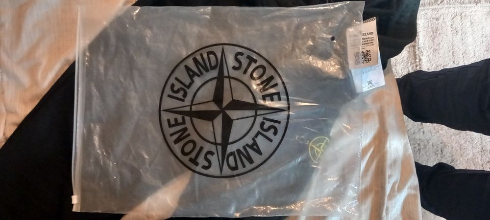 Екип на  Stone Island L