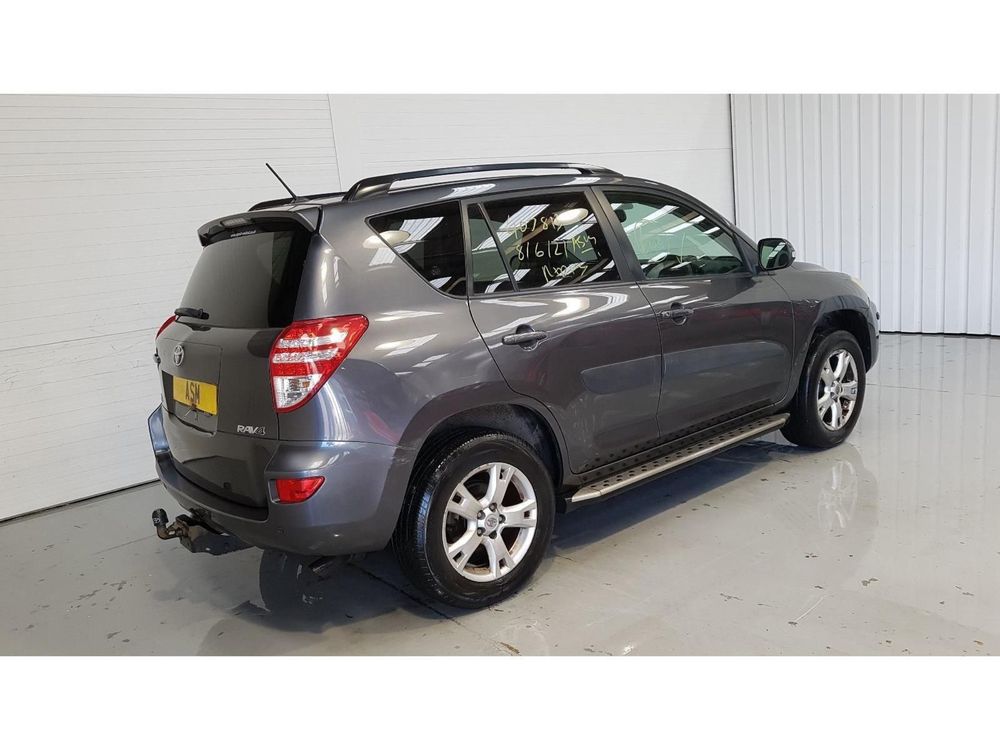 На Части Toyota Rav4 2.2 150к.с D-4d  2010г Фейслифт Тойота Рав4