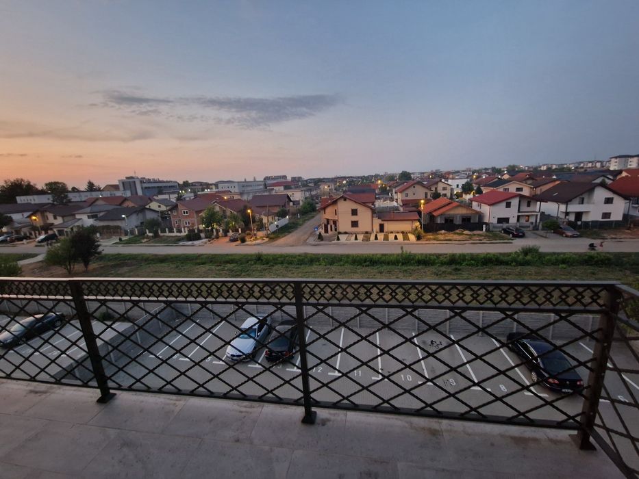 Etaj 3 Apartament cu 2 camere 54 mp Giroc, Str. Sperantei