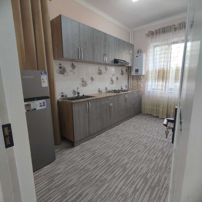 Фрунзе массивидаги уй сотилади