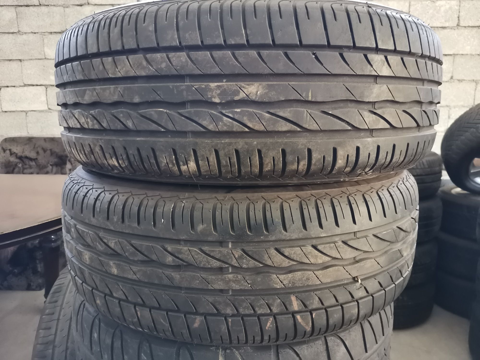 Шины Bridgestone 195/55/16, 2шт