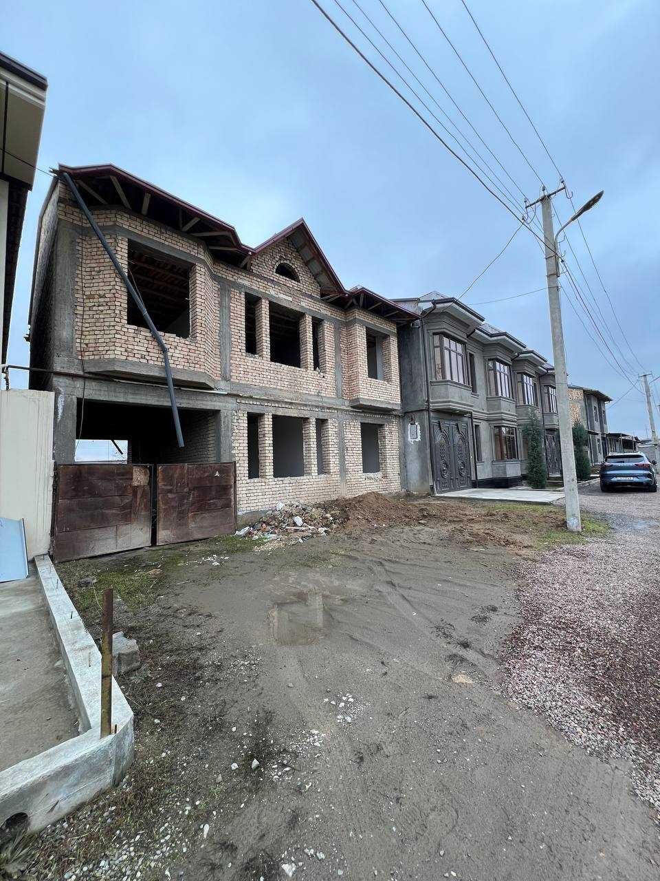 Uchastka sotiladi 1.8