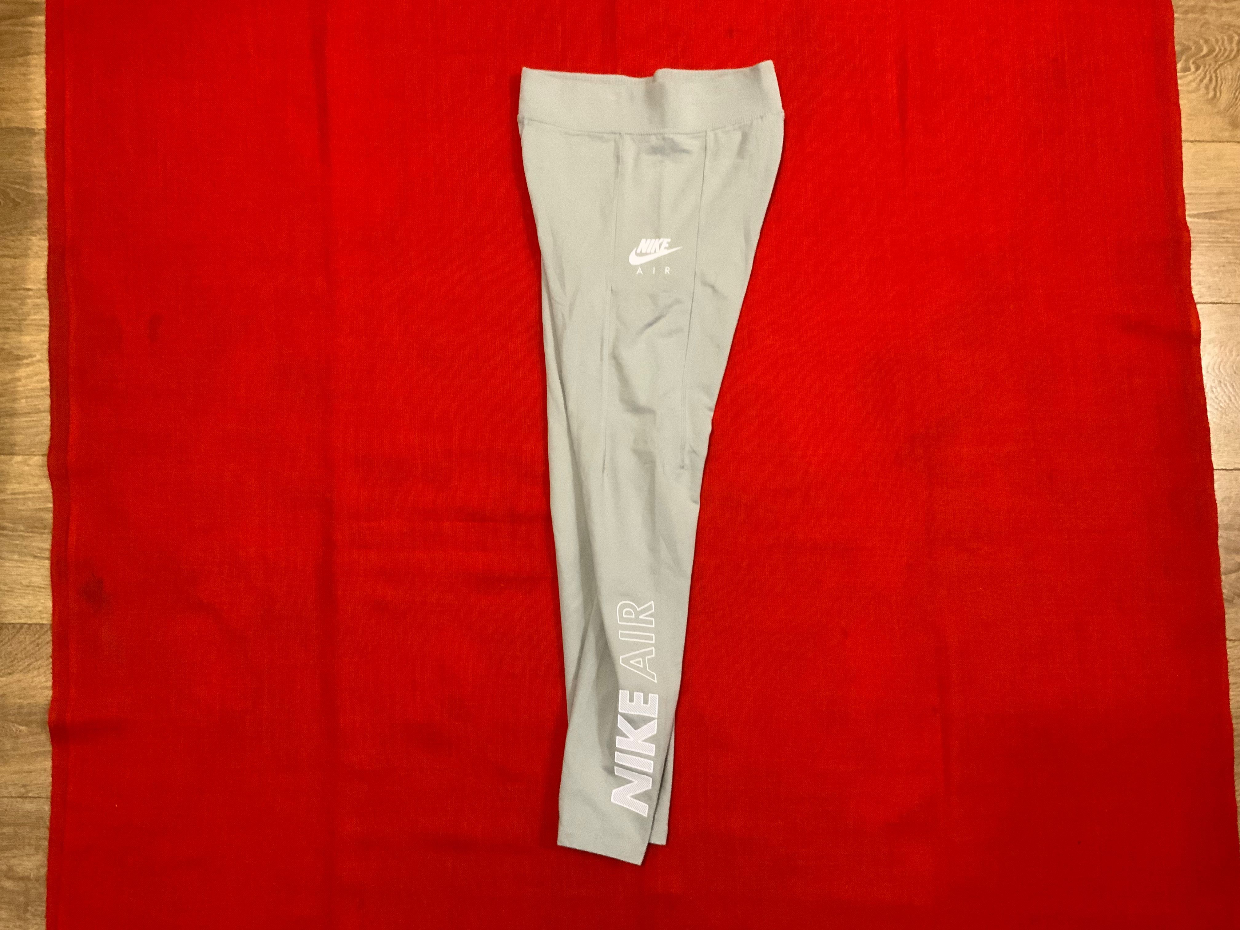 Nike-оригинална долница,клин хс