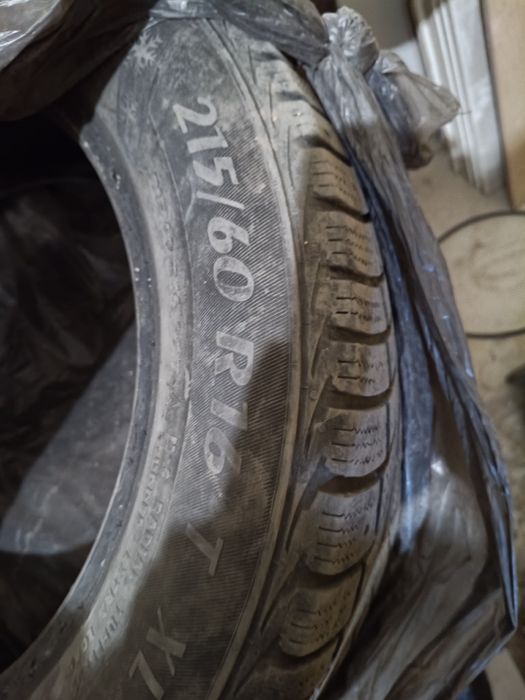 Продам шины зимние 215 60 R16