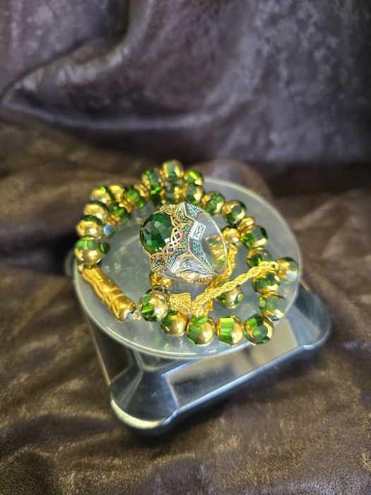 Сребърен мъжки пръстен и броеница с позлатени елементи