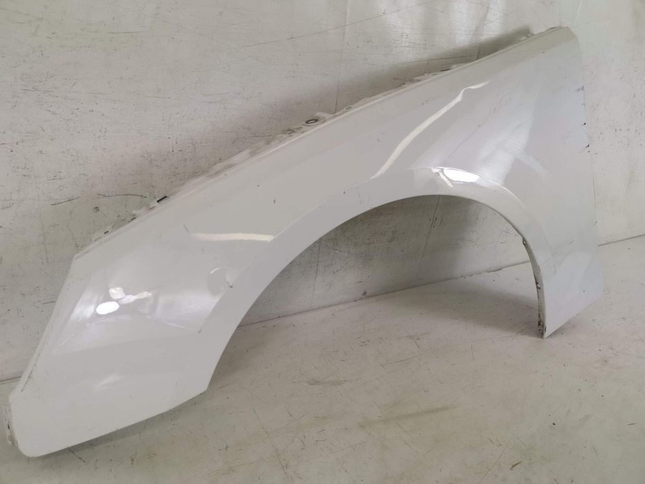 Ауди А4 Б9 / Audi A4 B9 [ - ] Оригинална лява предна арка в добро съст