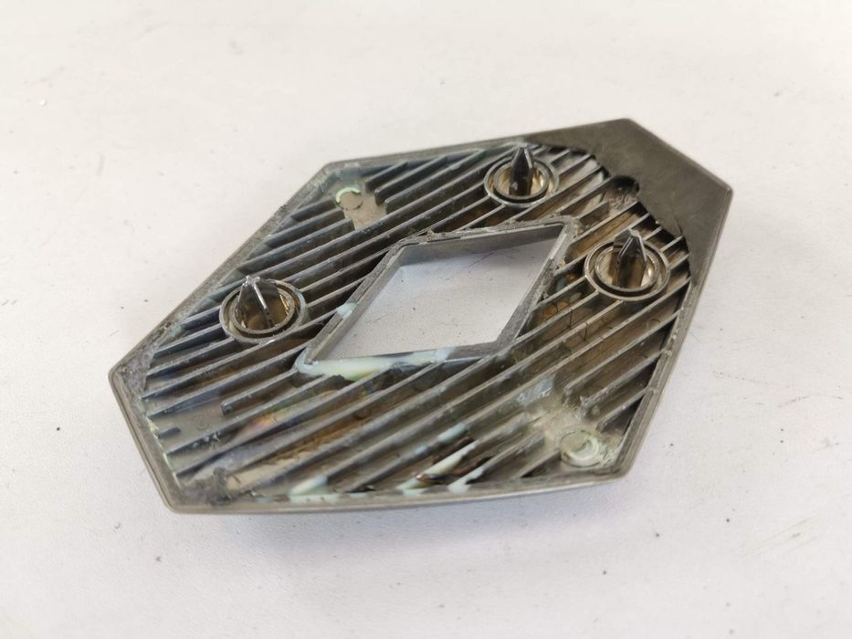 Емблема Задна Рено Сценик 4 / Renault Scenic 4 Оригинална В Добро Съст