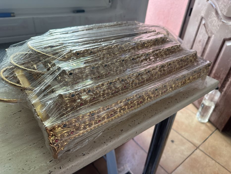 tavi turcesti ornamet