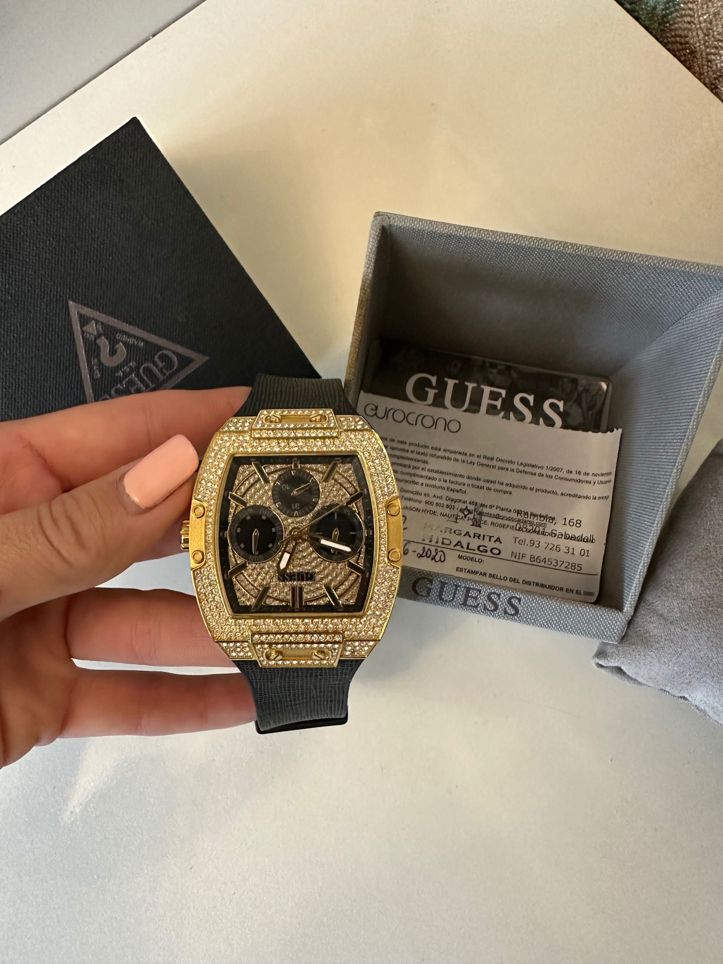 Часовник Guess лукс