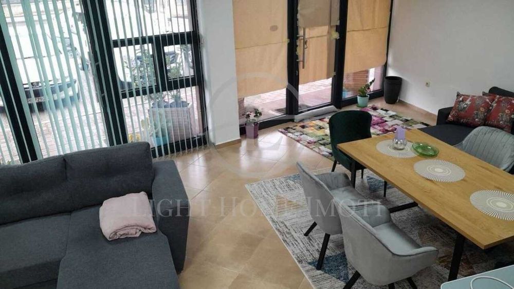 Продава се Магазин в Пловдив, Остромила - 74 кв.м за 2500 €/кв.м - Снимка #1