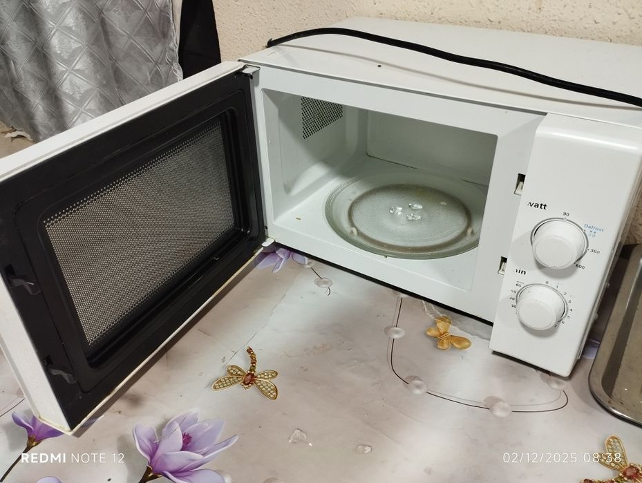 LG mikravalnofka 20 litr