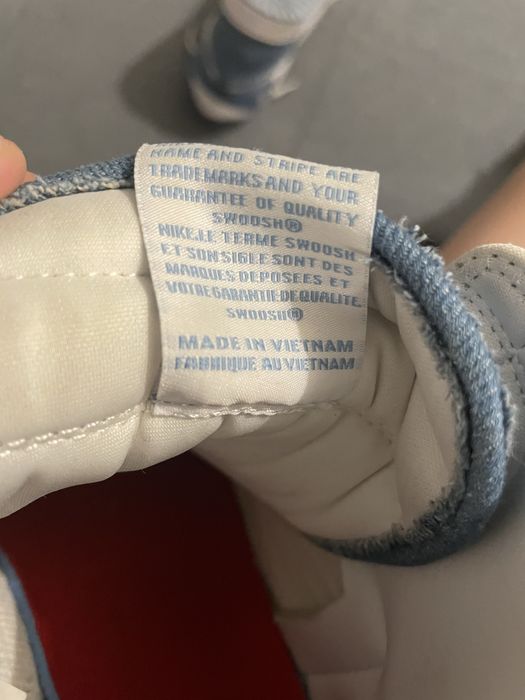 Jordan 1 denim , aproape noi