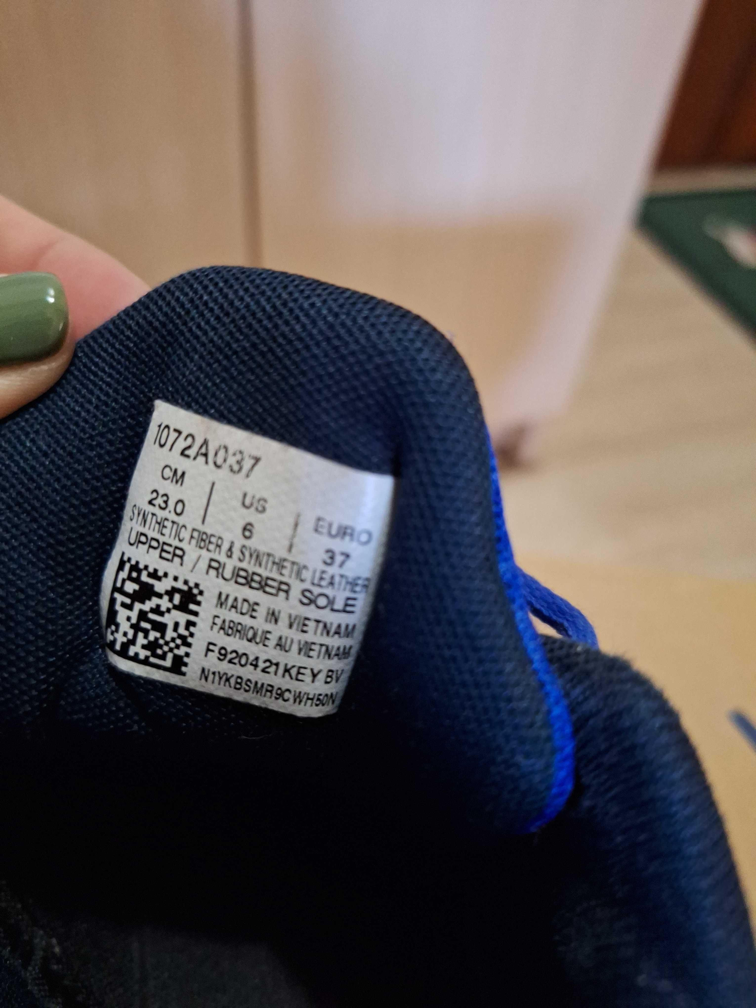 Маратонки Asics Beyond 37н.
