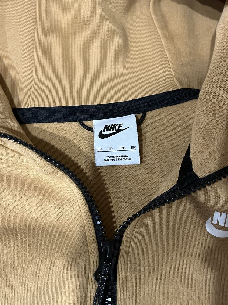 Nike Tech Fleece