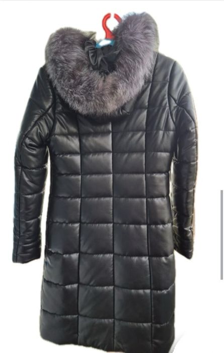 Дублёнка под кожу. Производство Турция. Мех на капюшоне чернобурка.