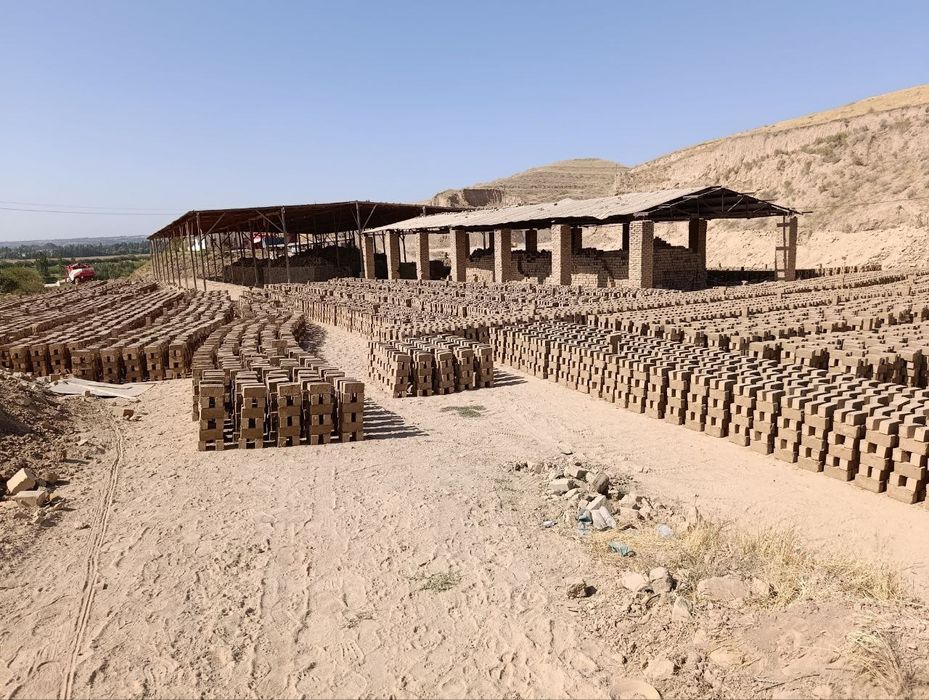 G`isht zavodi binosi