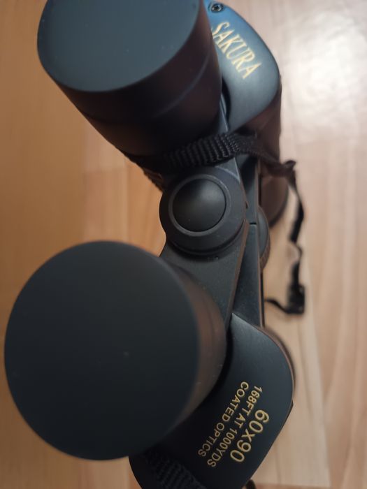 Продам бинокль новый