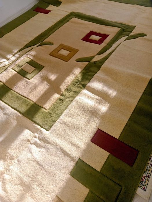 Продам ковёр 3 на 4