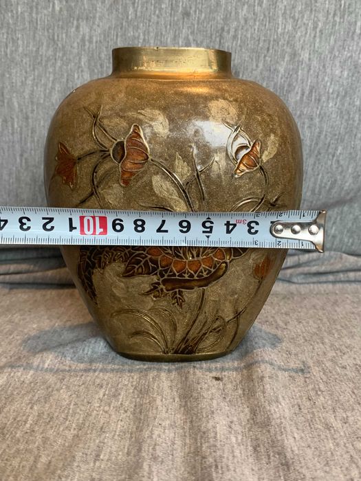 Месингова ваза с емайл Cloisonne: Флорално бронзово покритие,