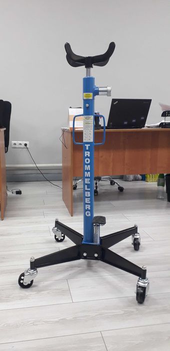 Домкрат трансмиссионный 500 кг "TROMMELBERG"