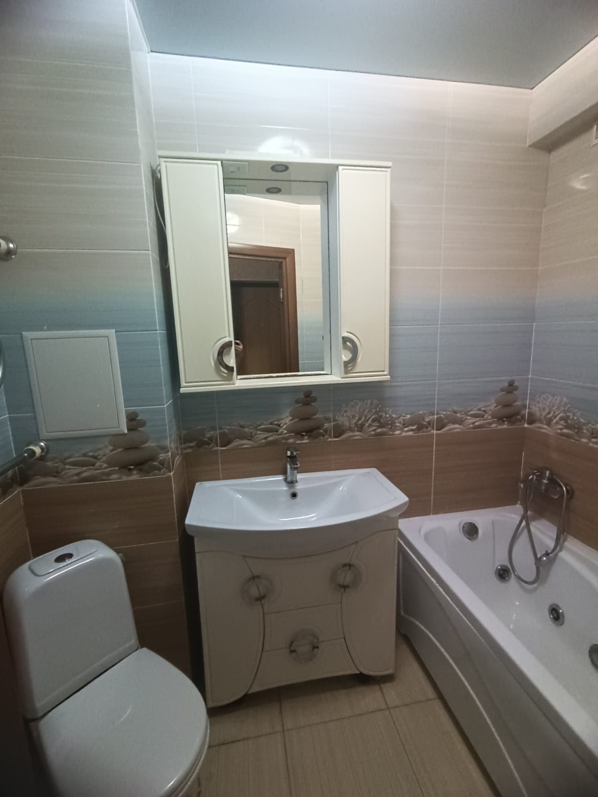 Продаётся 2 комн, район.Детсад