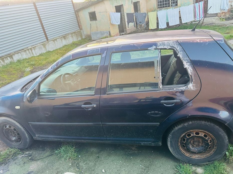 Vând vw golf 4 și vw polo