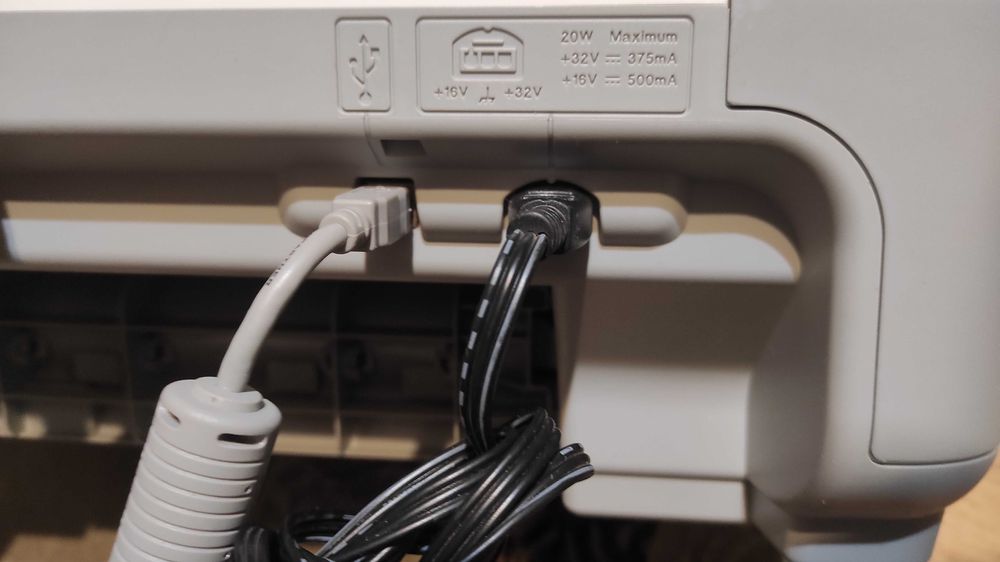 imprimanta multifunctionala hp C4280 trebuie schimbate cartusele