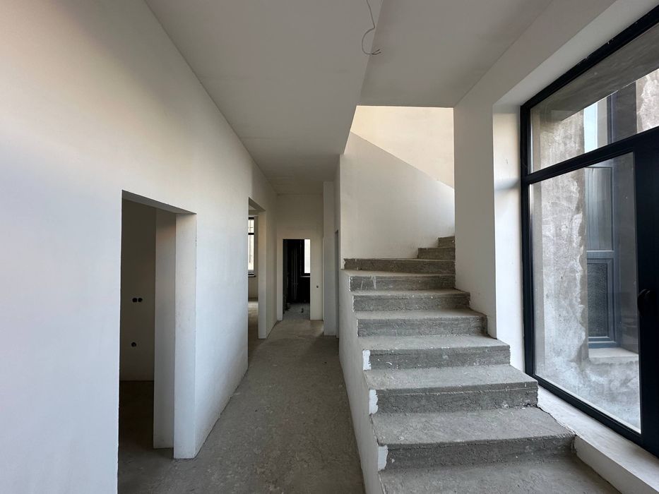 Срочно продам  участок в Назарбеке Харакат ахоли пункти