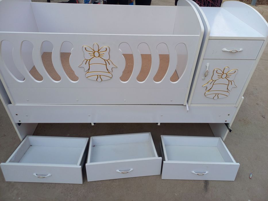 Detskiy krovat yengi