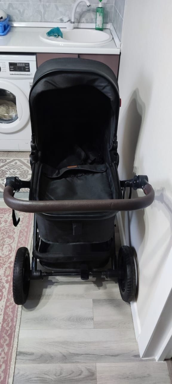 В продаже коляска детская