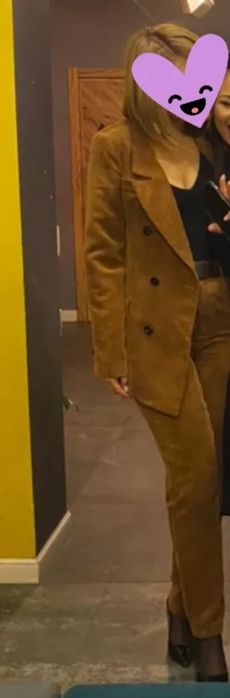 Продается Брючный вельветовый костюм