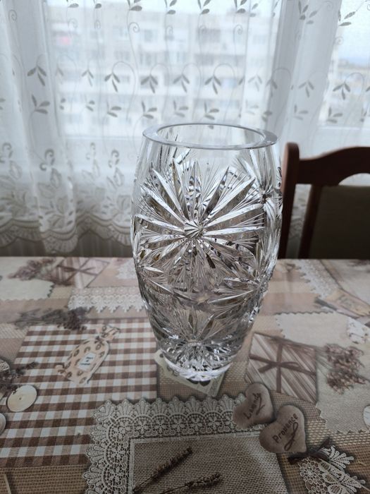 Продавам кристални вази